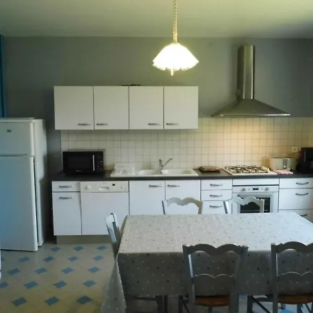 Casa vacanze Le Buisson-de-cadouin, 3 Pièces, 4 Personnes - Fr-1-616-42 *