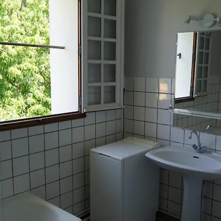 Maison Indépendante Avec Jardin Clos Au Cœur Du Périgord - Fr-1-616-42