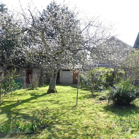 Hébergement de vacances Maison Indépendante Avec Jardin Clos Au Cœur Du Périgord - Fr-1-616-42 *